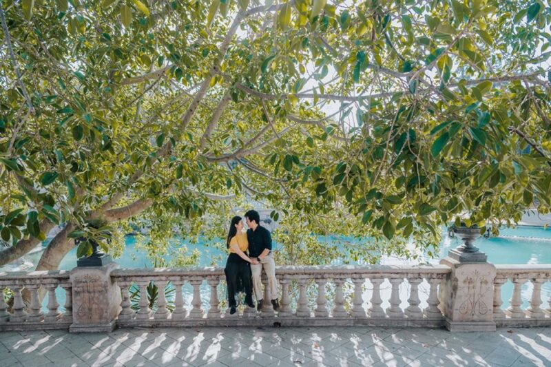 Write Your Love Story in Barcelona, Ciutadella Park Edition - Intimate Couple Photoshoot in the Park