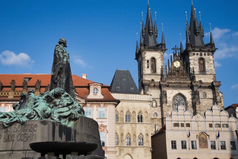 Wroclaw 1-Day Trip to Prague Private Guided Tour - Guided Experience