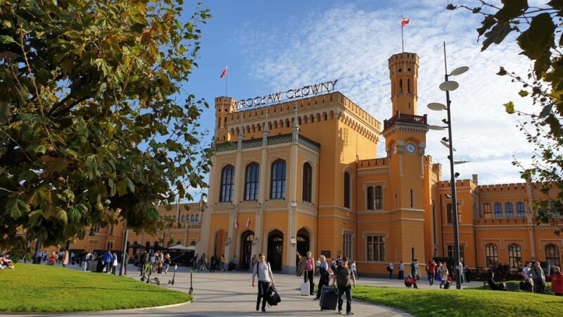 Wroclaw: 2-Hour Private E-Bus Tour for Small Groups/4 Places - Key Points
