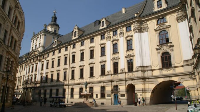 Wroclaw: 2-Hour Private E-Bus Tour for Small Groups/4 Places - Cancellation Policy