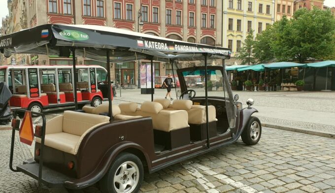 Wrocław: 2-Hour RETRO E-Bus Tour (For Groups up to 7 People) - Booking Details
