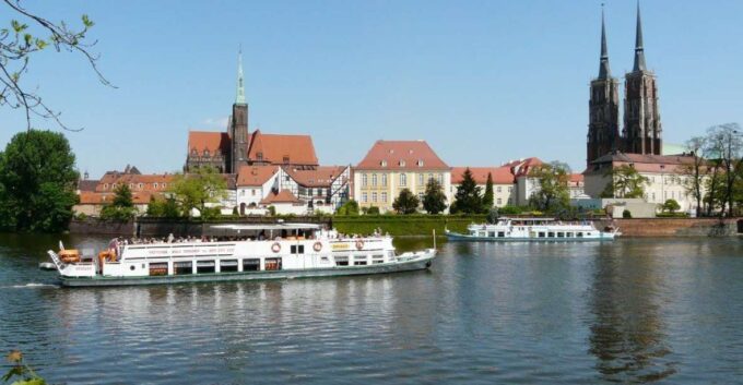 Wrocław: 3.5-Hour Steamboat Tour With Centennial Hall UNESCO - Sustainability and Environmental Impact