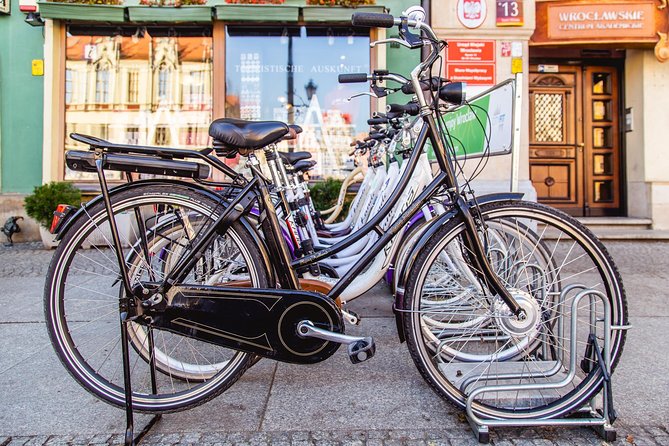 Wroclaw: 3-Hour Bike Tour in English - Meeting Point and Logistics