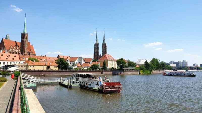 Wrocław: Boat Cruise With a Guide - Landmarks and Sightseeing Highlights