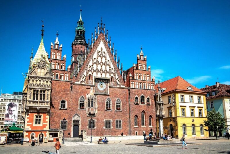 Wroclaw: City of 100 Bridges 4-Hour Private City Tour - Key Points