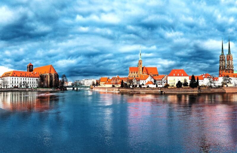 Wroclaw: City of 100 Bridges 4-Hour Private City Tour - Historical Context