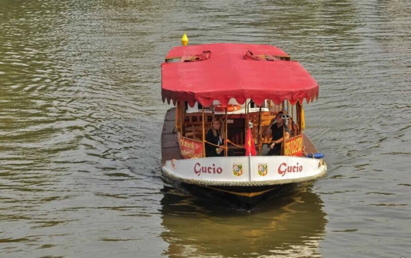 Wrocław City Tour With Gondola or Boat Ride - Customer Feedback