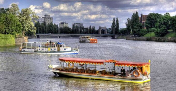 Wrocław City Tour With Gondola or Boat Ride - Booking and Cancellation