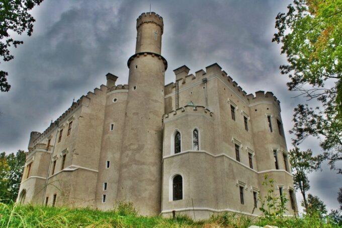 Wroclaw Day Tour to Giant Mountains, Karpacz, Palaces Valley - Valley of Palaces and Gardens