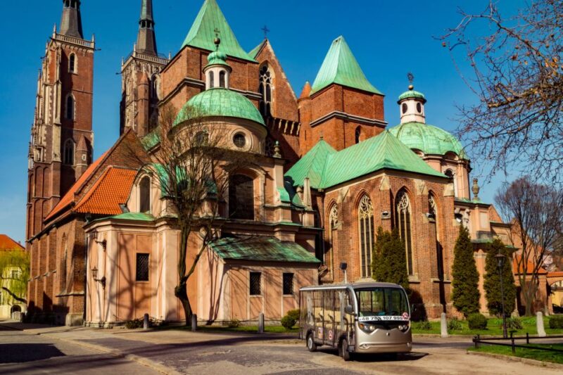 Wroclaw: E-Car Tour and Audio Guide - Meeting Point and Customer Reviews