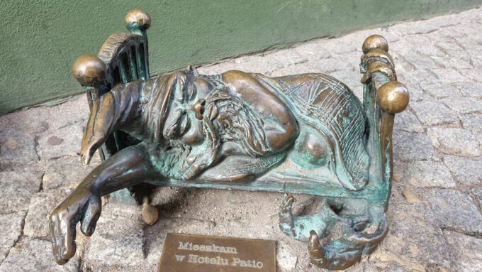 Wrocław: Following the Dwarfs. See the City Differently! 2h - Booking and Tour Details