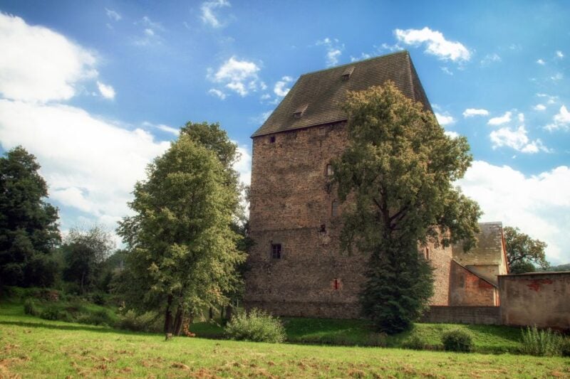 Wroclaw: Giant Mountains & Valley of Palaces Day Tour - Pickup and Transportation