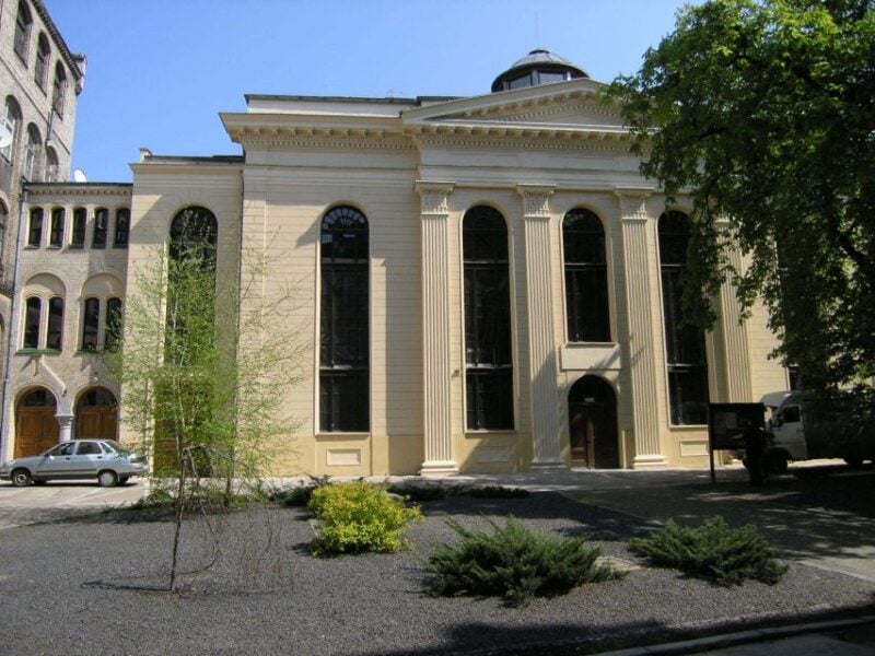 Wroclaw Jewish Quarter Private Guided Tour - Pricing and Booking