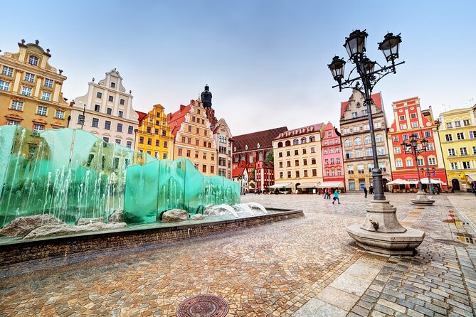 Wroclaw Jewish Quarter Private Guided Tour With Synagogue - Historic Jewish Cemetery Visit