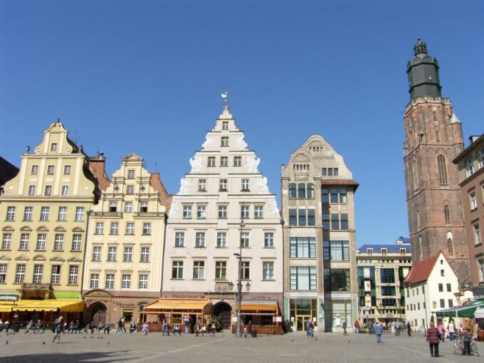 Wrocław: Long City Walk and Luxury Ship Cruise (For Groups) - Starting Point and Ending Point