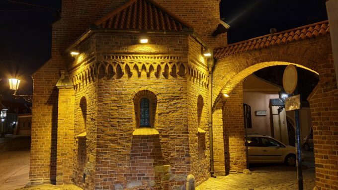 Wrocław: Old City Night Walk and Gondola Ride - Gondola Ride