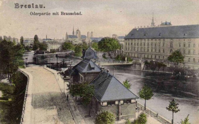 Wrocław: Old City Private Guided Tour With Photos (2 H) - Duration and Duration