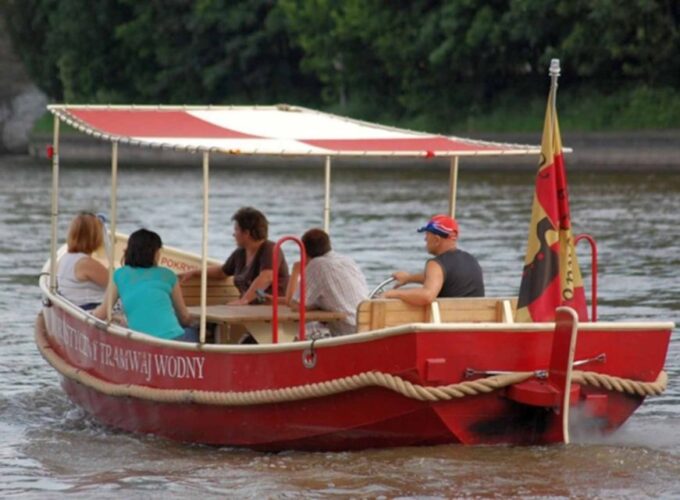 Wroclaw: Old City Walk and Cruise With Small Gondola - Payment and Cancellation Policies
