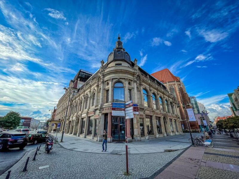 Wrocław: Old Town and Ostrów Tumski Walking Tour in English - Customer Reviews and Ratings