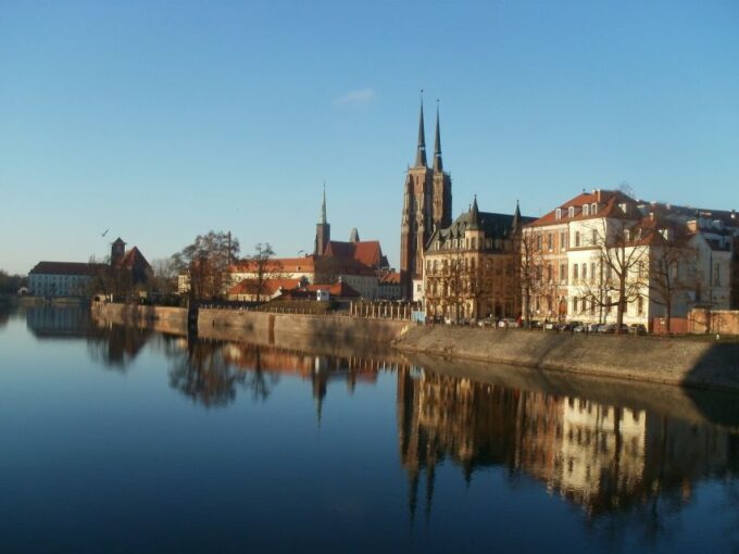 Wroclaw: Old Town Highlights Private Walking Tour - Pickup Location