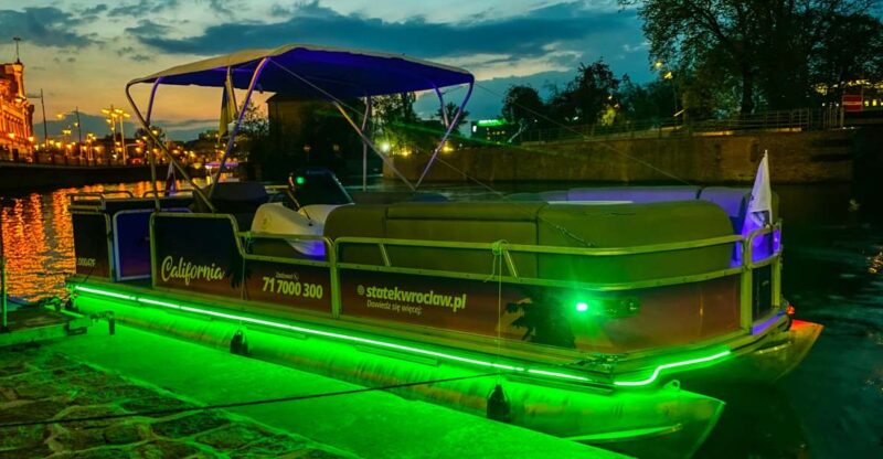 Wroclaw: Old Town Night Cruise With Ilumination - Key Points