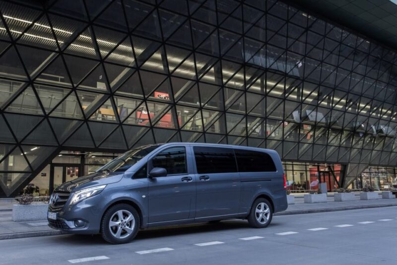 Wroclaw: Private Airport Transfer To/From the City Center - Vehicle Options