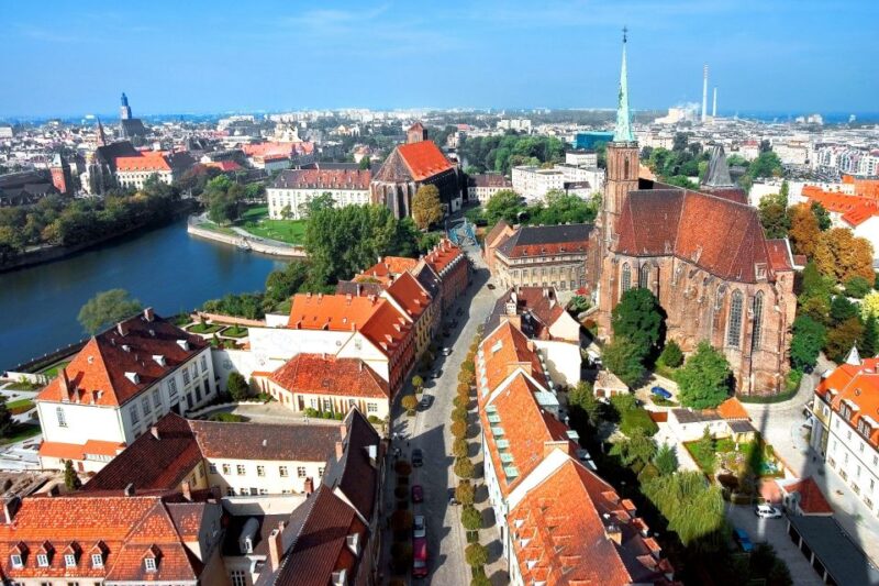 Wroclaw Private Old Town Guided Walking Tour - Key Points