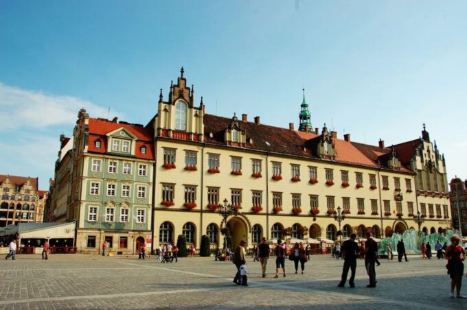 Wroclaw Private Old Town Guided Walking Tour - Immerse in Baroque Architecture