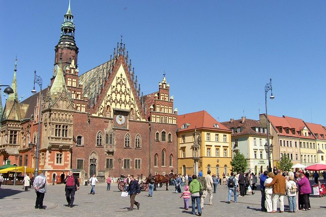 Wroclaw Private Tour CLASSIC With 2 Entries, 3 Hours - Meeting and Pickup Details