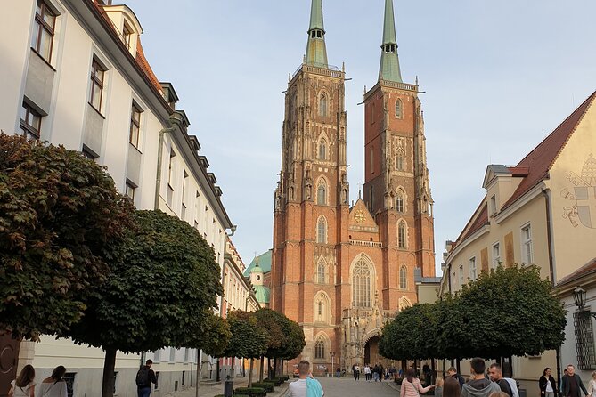 Wroclaw Private Tour From Krakow With Private Tour Guide Driver - Key Points