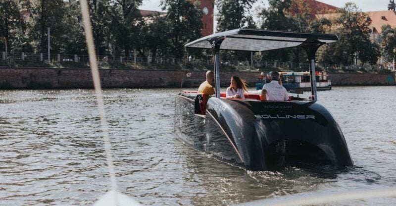 Wroclaw: Sightseeing Cruise on the Odra River - Onboard Audio and Guidance