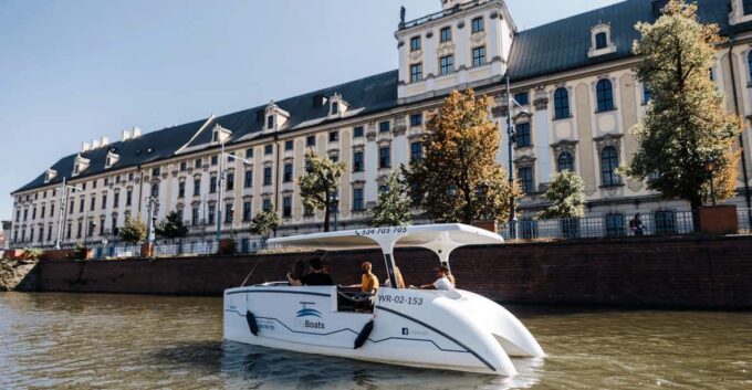Wrocław: Solar Gondola Cruise on the Oder With a Guide - History and Monuments