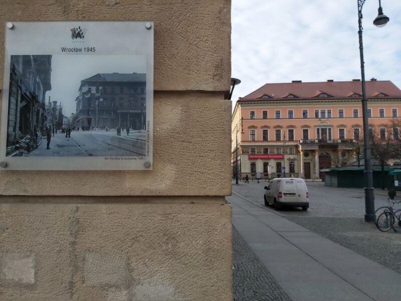 Wroclaw: Third Reich and World War Two Historical Tour - Wroclaws Historical Old Town
