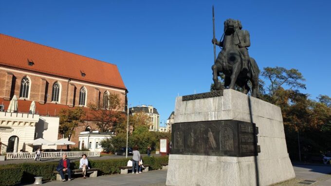 Wroclaw: Tour by Large Historic Tram (1,5 H, 32 Seats) - Return to Wroclaw Opera