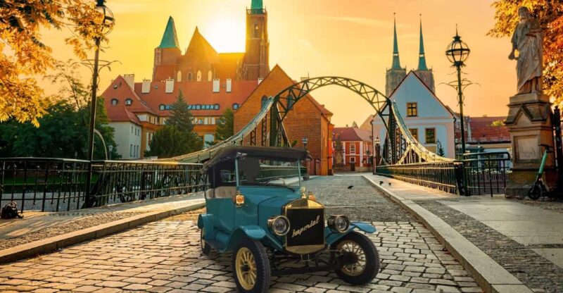 Wrocław: Tour of the Old Town in an Imperial E-car - Tour Highlights