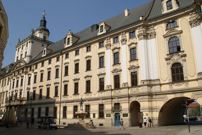 Wroclaw Tour With Electric Bus, 2 H (English Guide) 5-13 People - Cancellation Policy