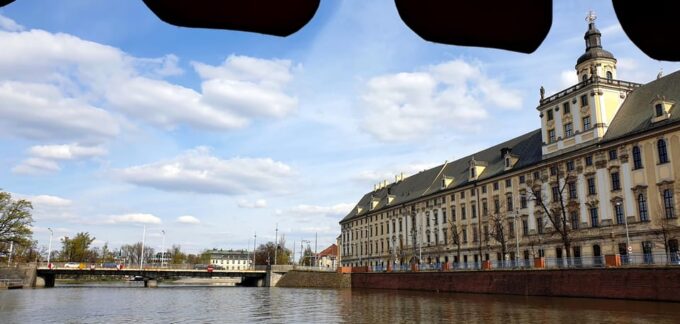 Wrocław: Venice of the North! Monuments on the Odra River 2h - Cathedral Island and Bridges