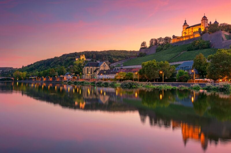 Würzburg: City Exploration Game and Tour - Tour Features