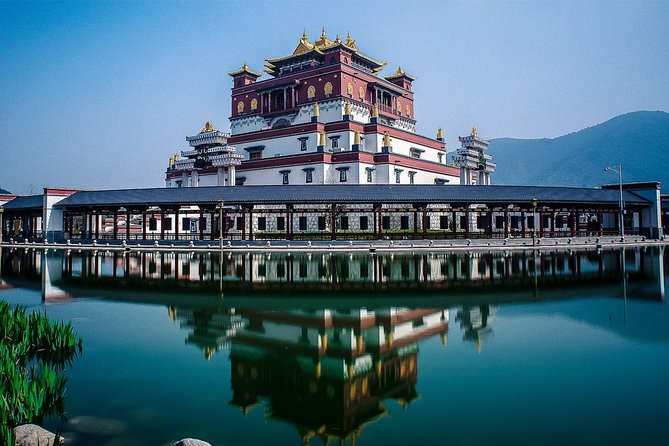 Wuxi Private Day Tour With Lingshan Buddhist Scenic Spot and Taihu Yuantouzhu - Tour Experience