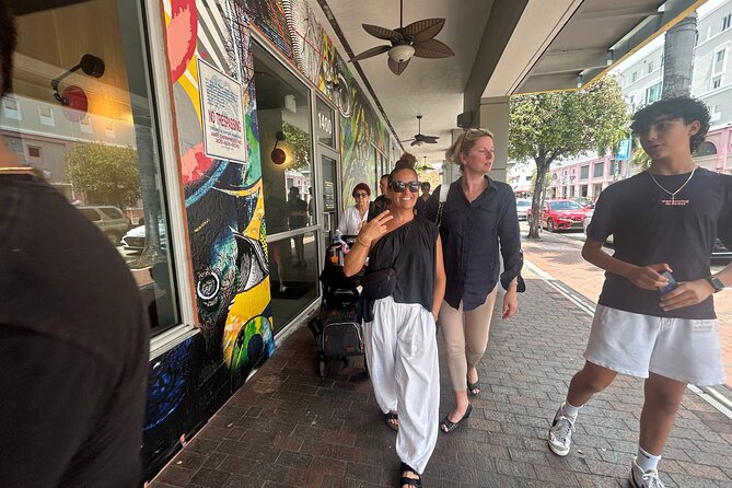 Wynwood Walking & More - Food-Graffiti Art Tour - Accessibility and Meeting Details