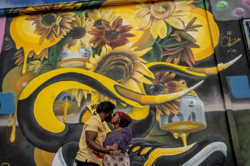 Wynwood Walls: Photoshoot Professional - Photography Expertise and Style