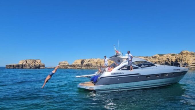 Xclusive Luxury Yacht Albufeira - Beachside Dining