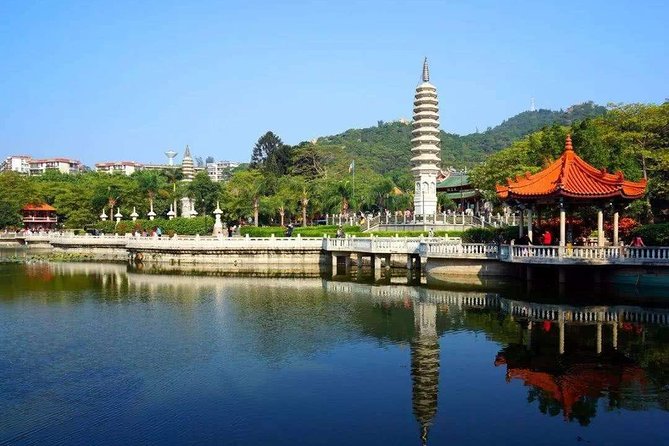 Xiamen City Tour Review: A Memorable Experience - Experienced Tour Guide