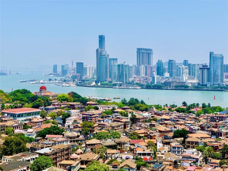 Xiamen: Private City Highlights Tour With Gulangyu Island - Itinerary and Highlights