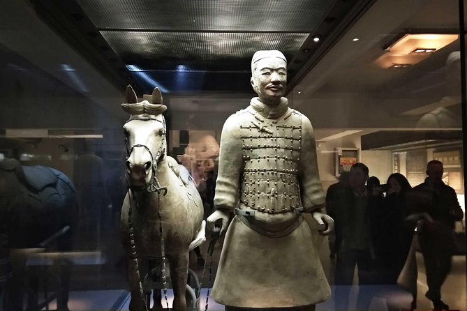 Xian Boutique Tour: Terracotta Army and Cave Dwellings - Itinerary Highlights