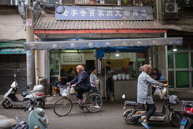 Xian Evening Food Tour by TukTuk - Overview of the Tour