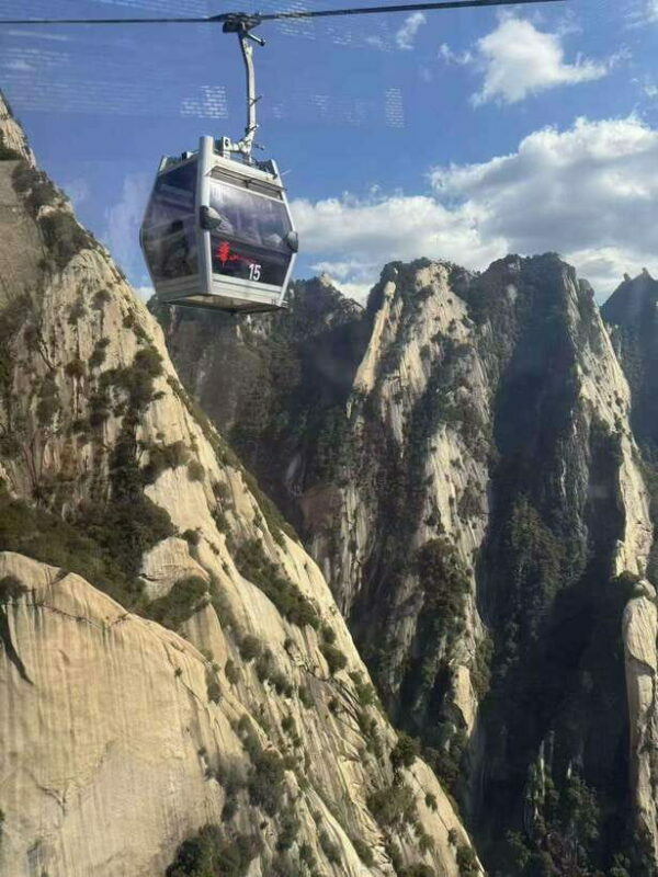 Xi'an: Hua Shan Mountain Private day Tour - What Makes This Tour Stand Out
