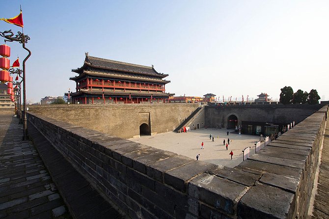 Xian Layover: City Wall and Big Wild Goose Pagoda With Airport Transfer - Availability and Pricing