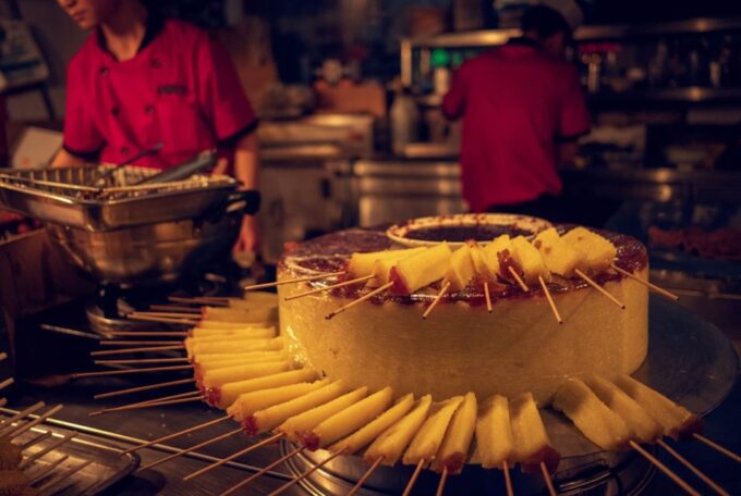 Xian Muslim Quarter Night Market Foodie Walking Tour - Exploring Xians Snack Street