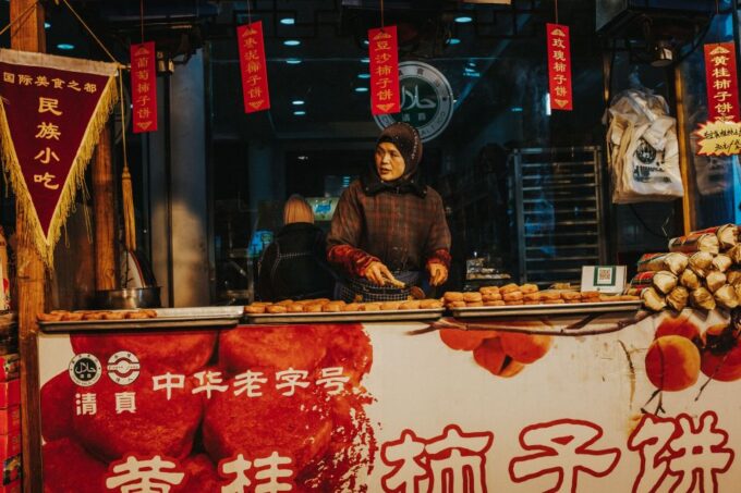 Xian Muslim Quarter Night Market Foodie Walking Tour - Diving Into Muslim Culture